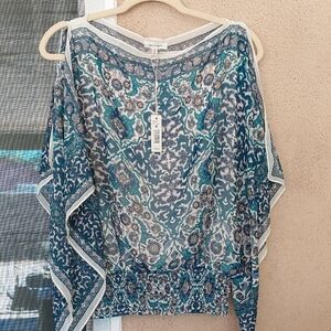Max Studio Blue and White Patterned Blouse